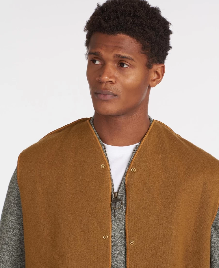 Barbour Men's Brown Jacket with Warm Pile Lining - Classic Outdoor Wear